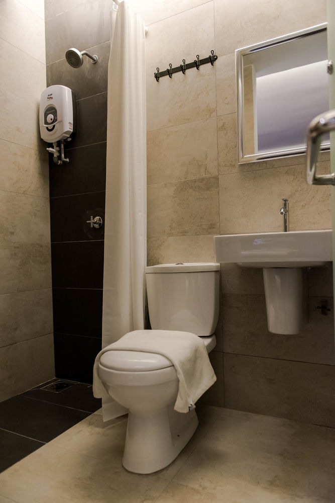 Mixx Hotel Petaling Jaya Buitenkant foto